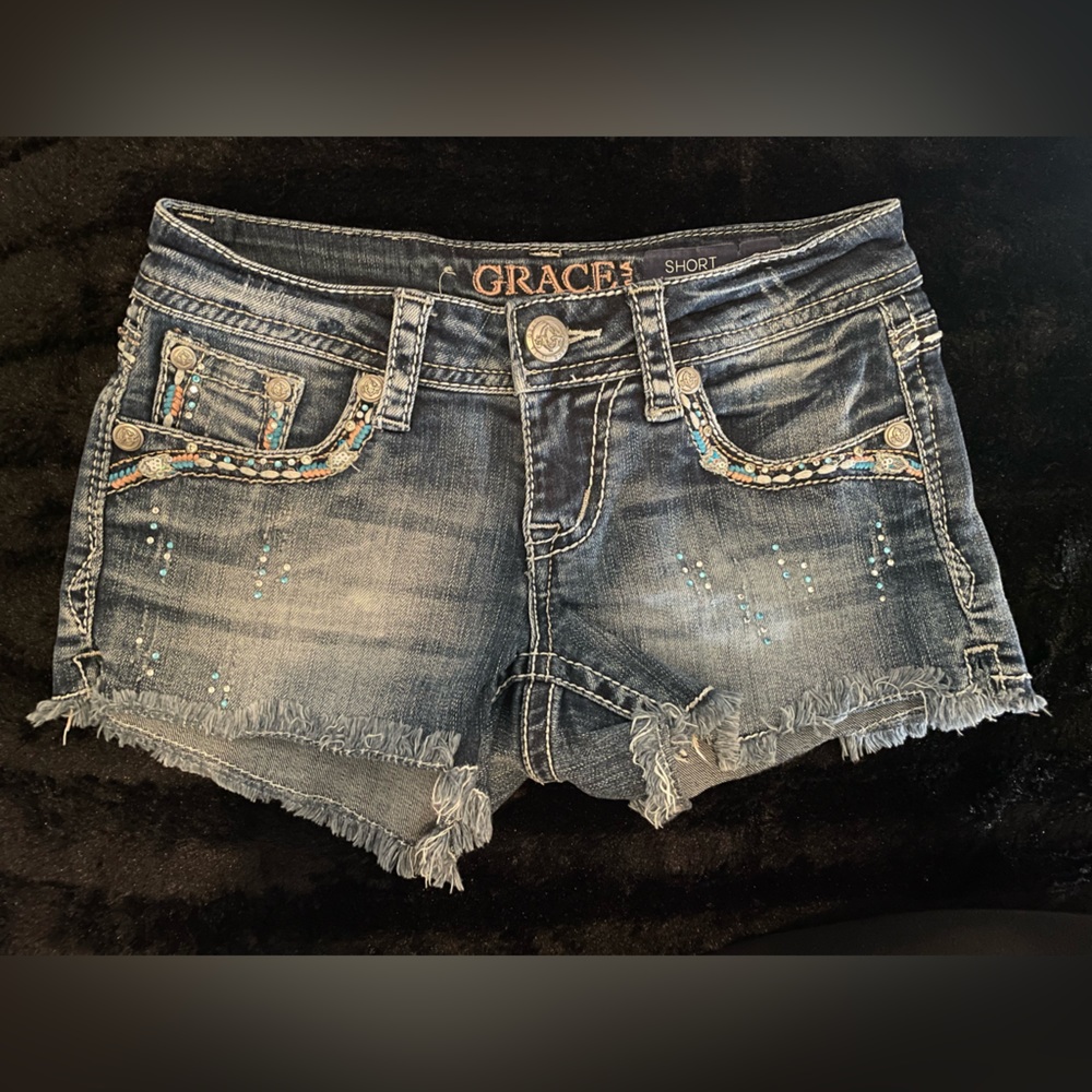 Grace in LA Shorts. Size 24